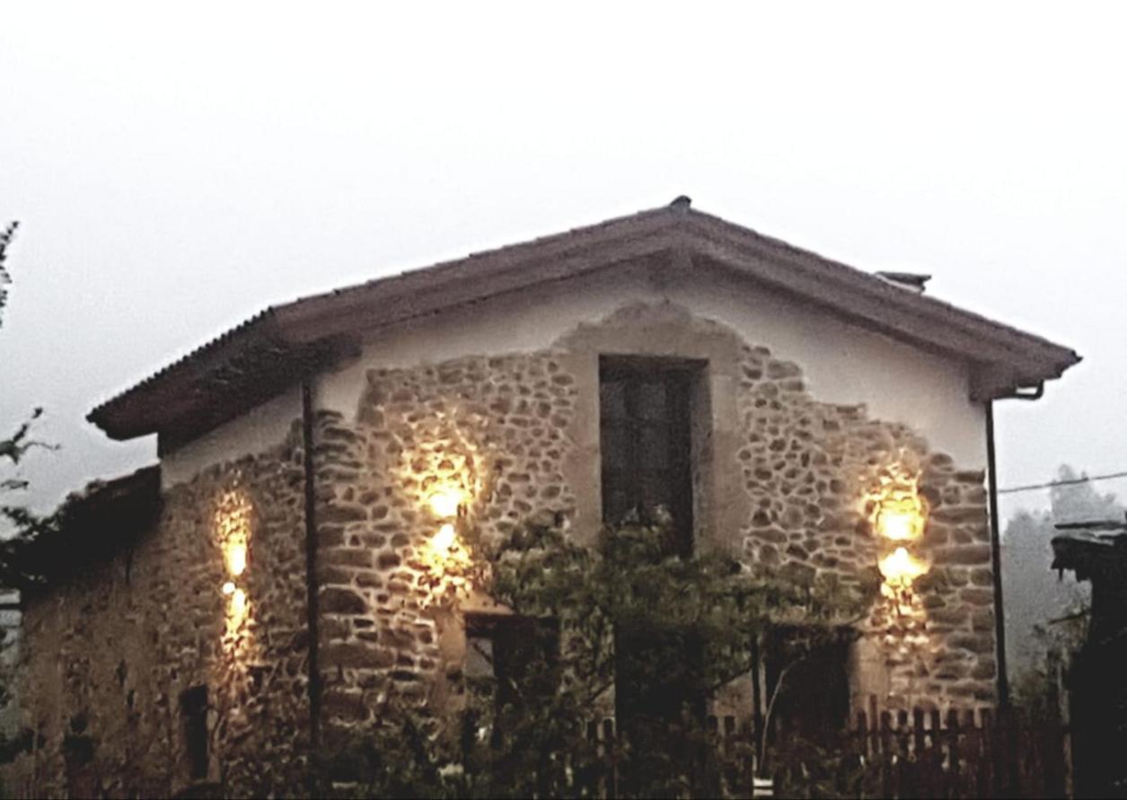 La Vierta Casa Rural Agroturismo リバデセリャ エクステリア 写真